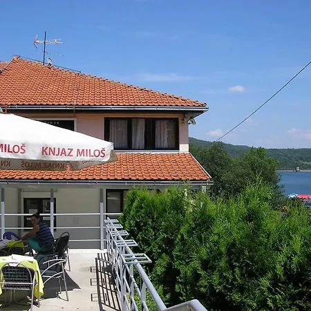 Bed & Breakfast Vertigo *